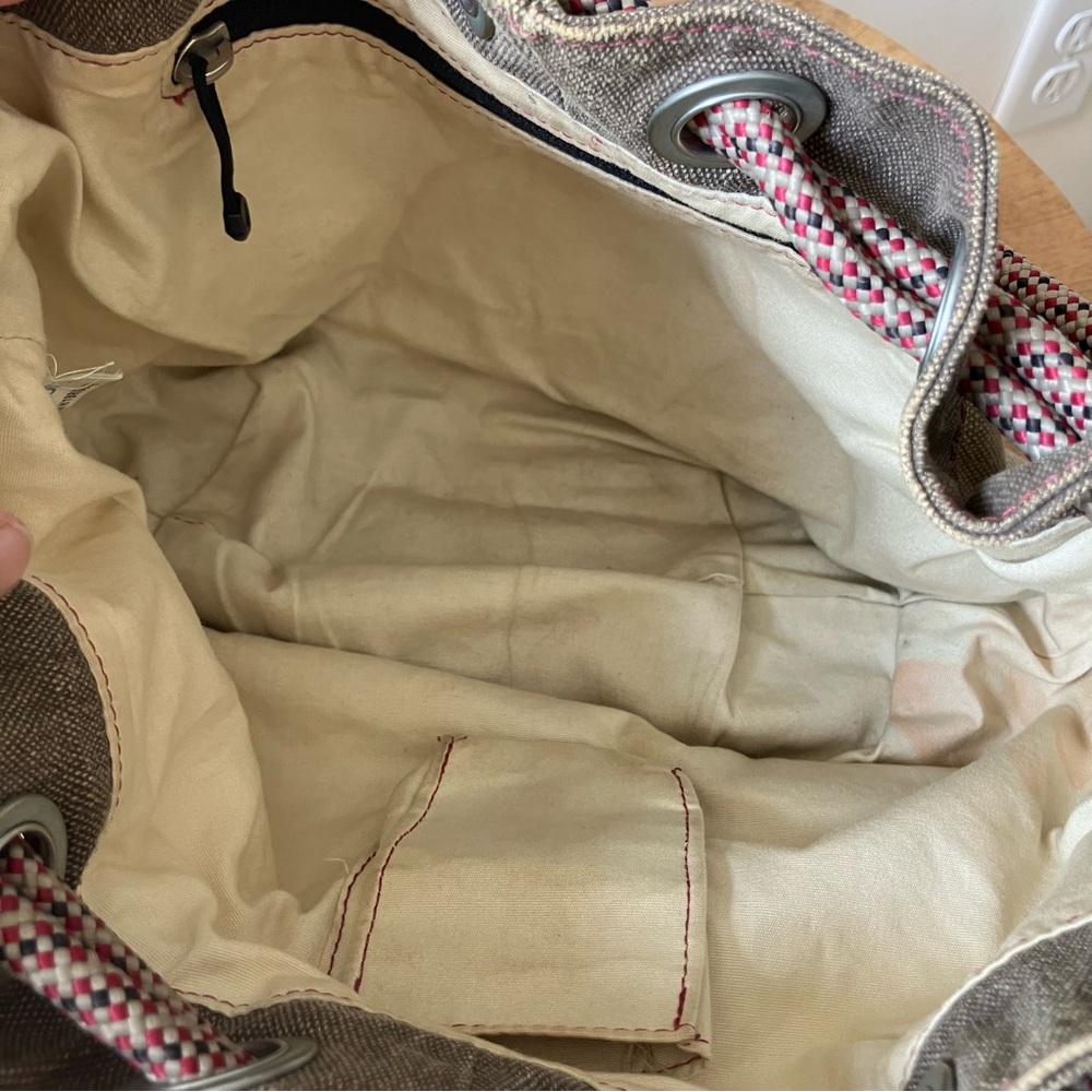Keen | Canvas Drawstring Slouch Shoulder Bag - Picture 5 of 8